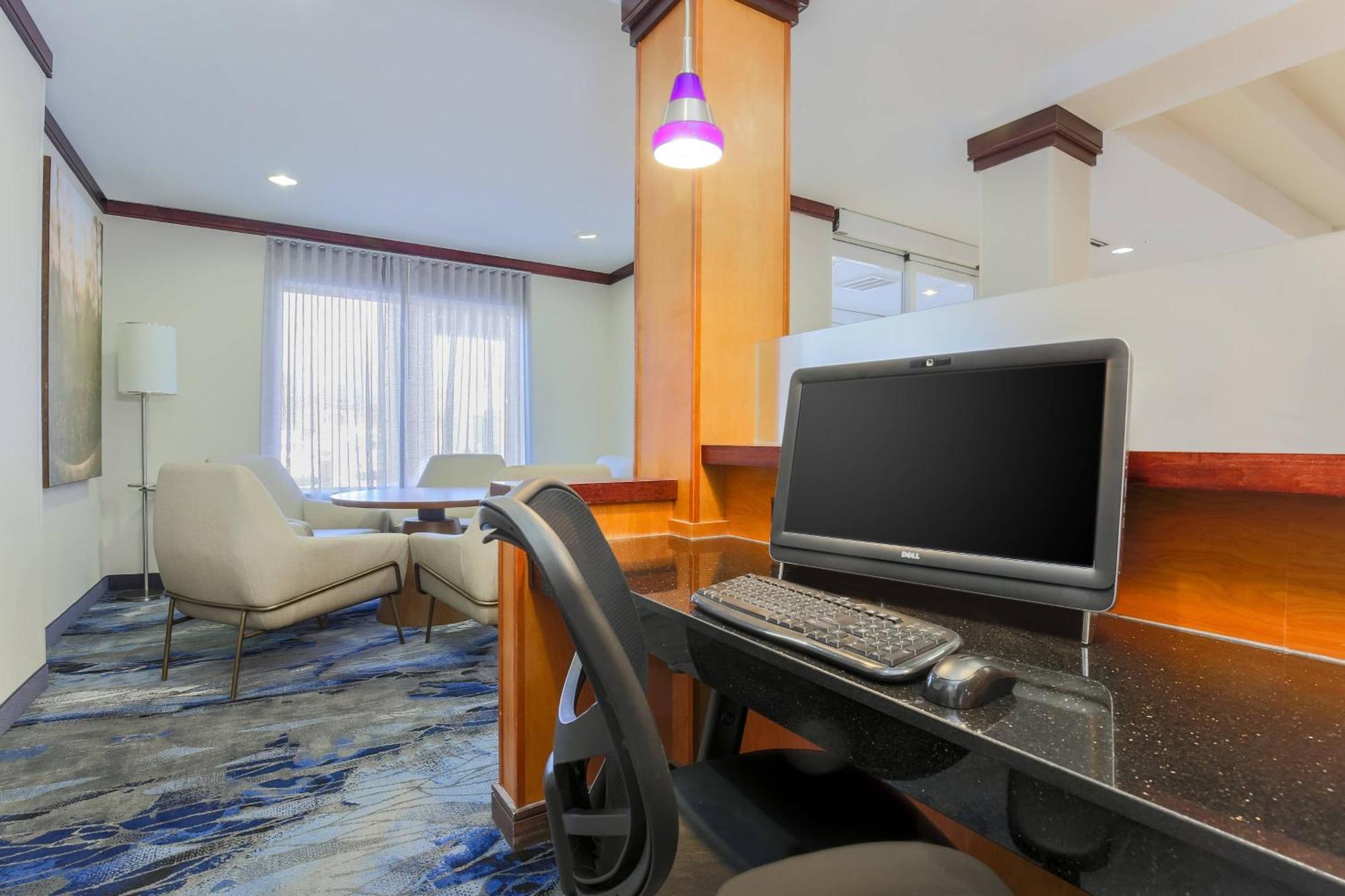 Fairfield Inn & Suites By Marriott ماهوا المظهر الخارجي الصورة