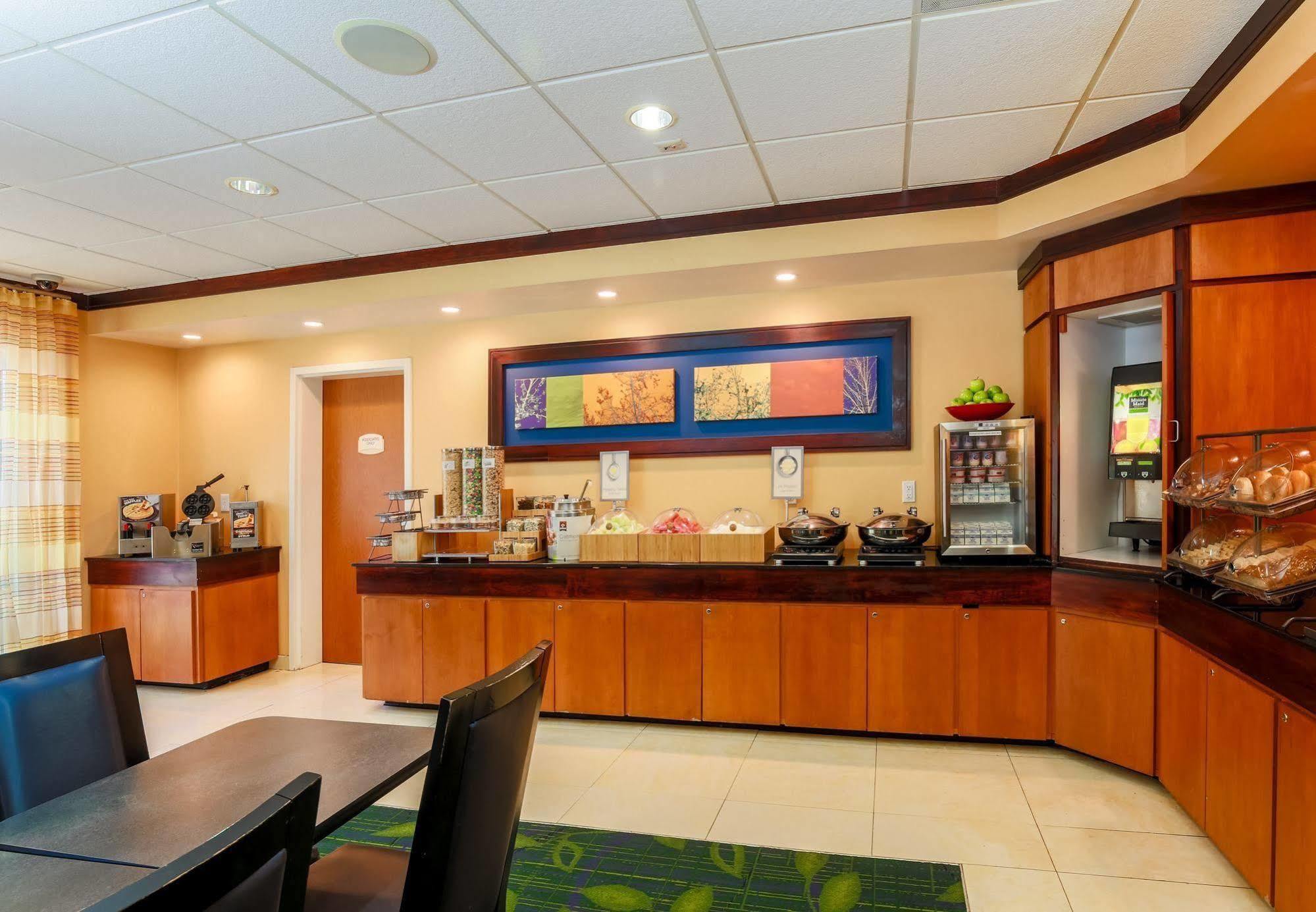 Fairfield Inn & Suites By Marriott ماهوا المظهر الخارجي الصورة